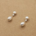 GOUTTES BAROQUES. Cabochon Droplet Pearl Stud Earrings - Silver