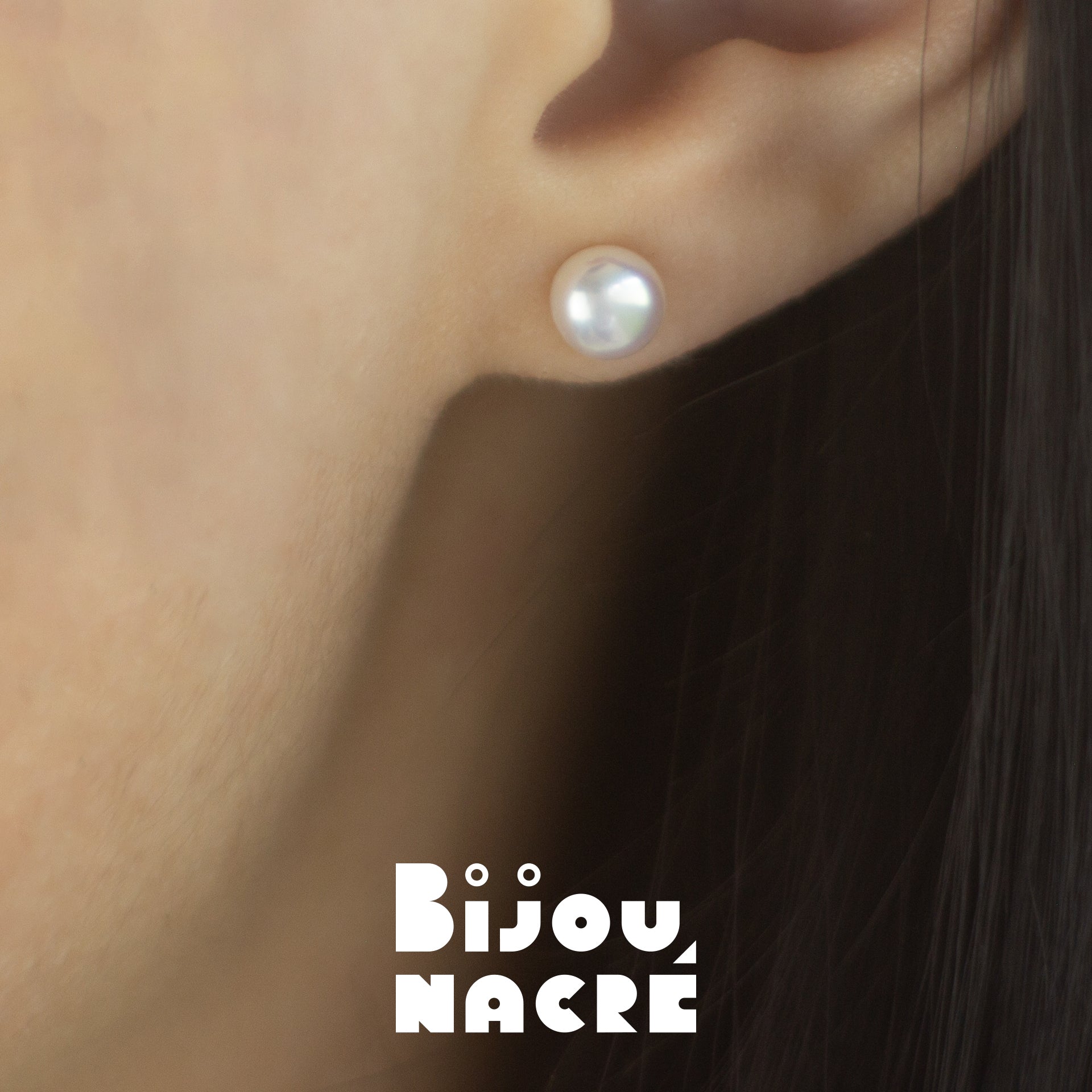 CABOCHONS NACRÉS. Cabochon Pearl 7mm Stud Earrings - Silver
