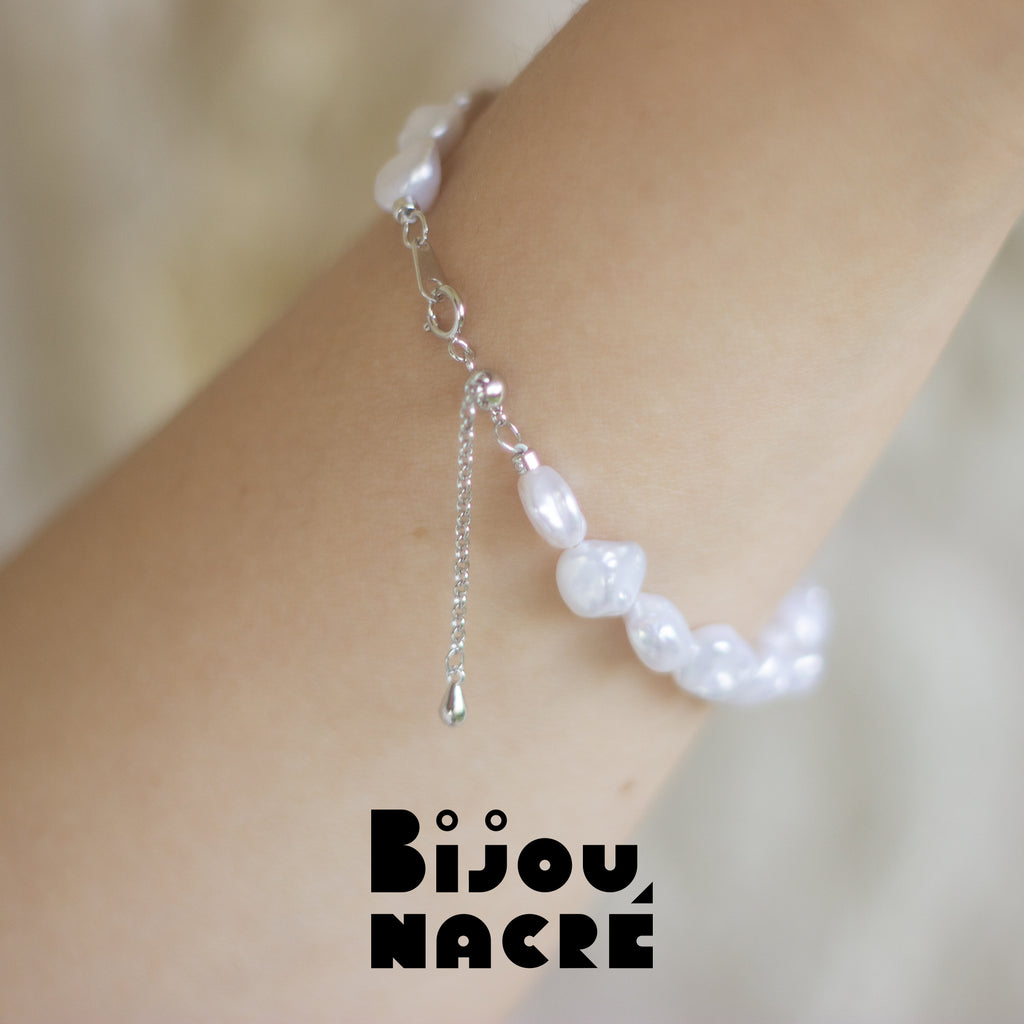 REFLETS BAROQUES. Keshi Pearl Bracelet - Silver