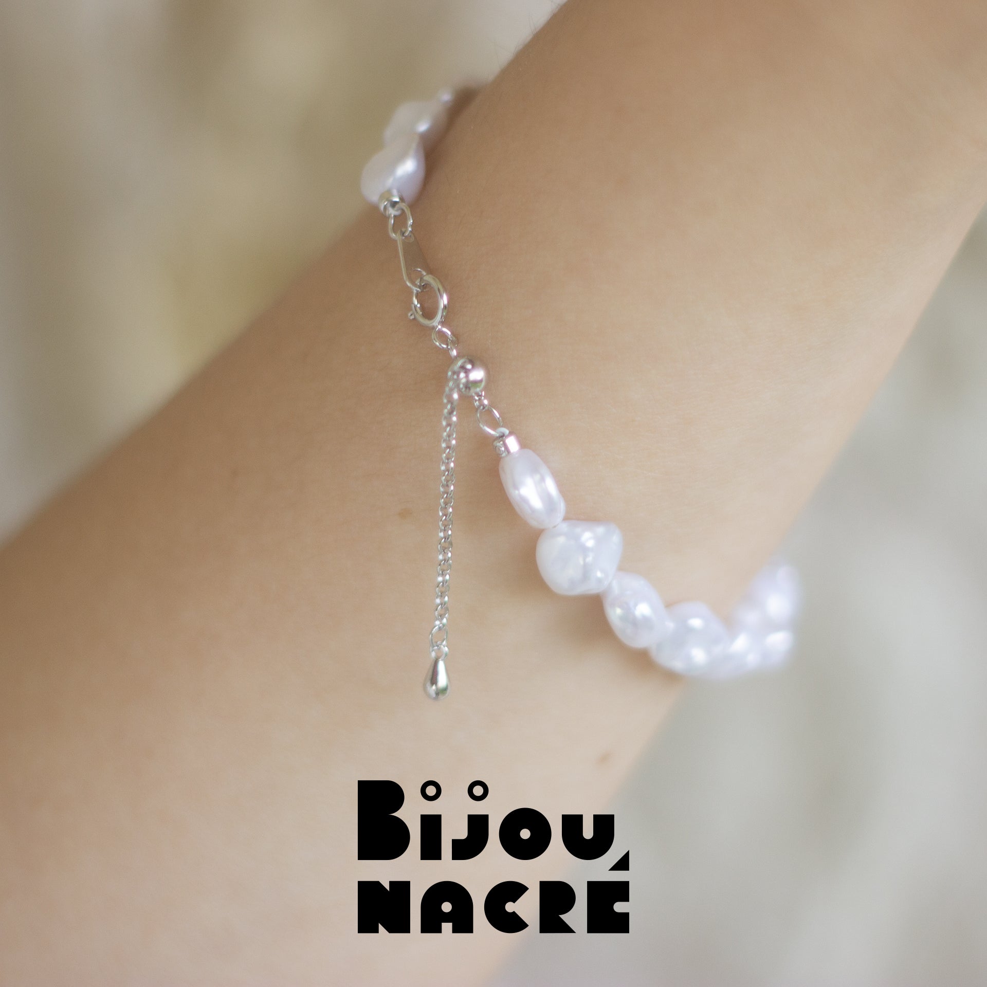 REFLETS BAROQUES. Keshi Pearl Bracelet - Silver