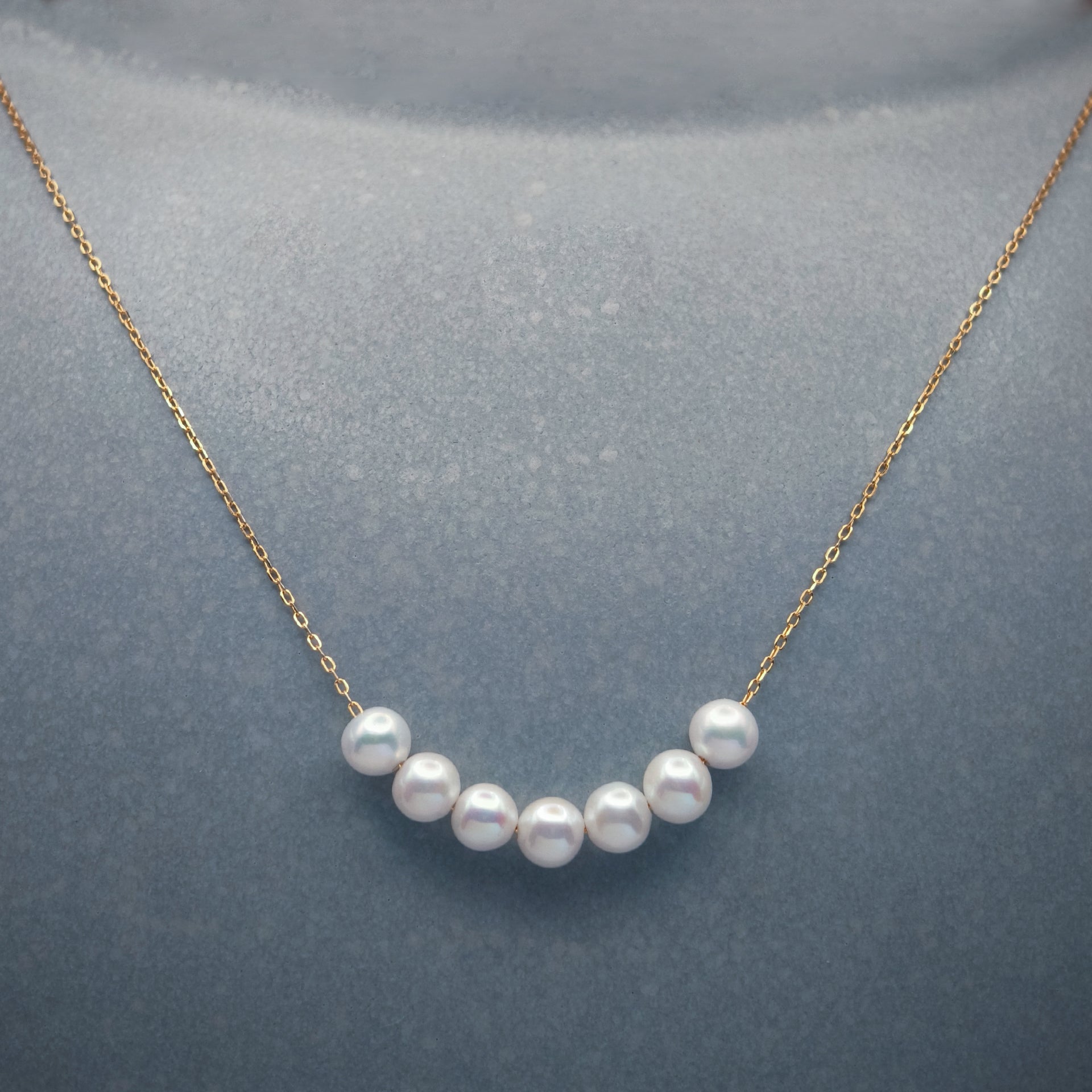 SOURIRE DORÉ. Round Pearl Chain Necklace - Gold
