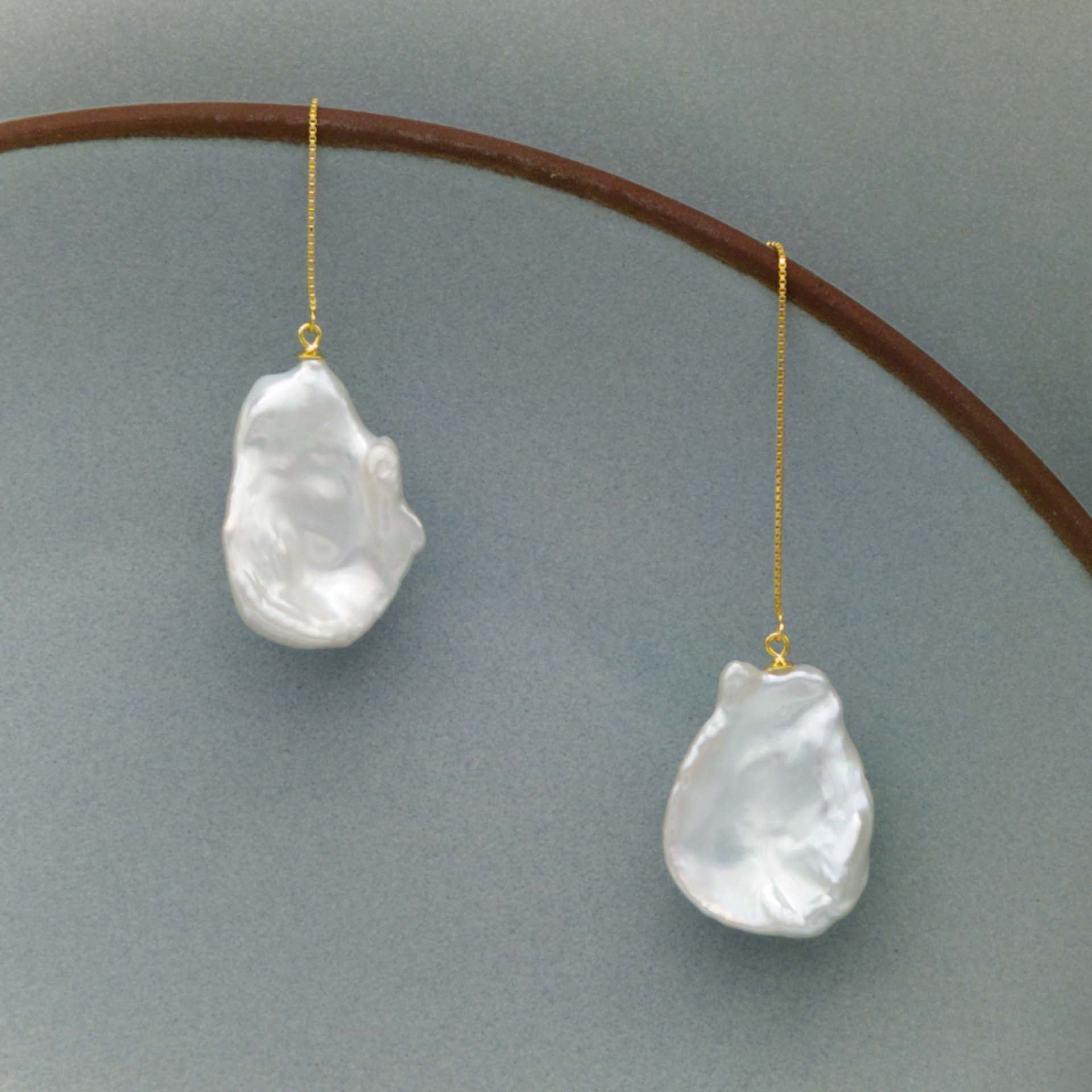 PAMPRES DORÉS - perlas barrocas 15mm - oro 18k