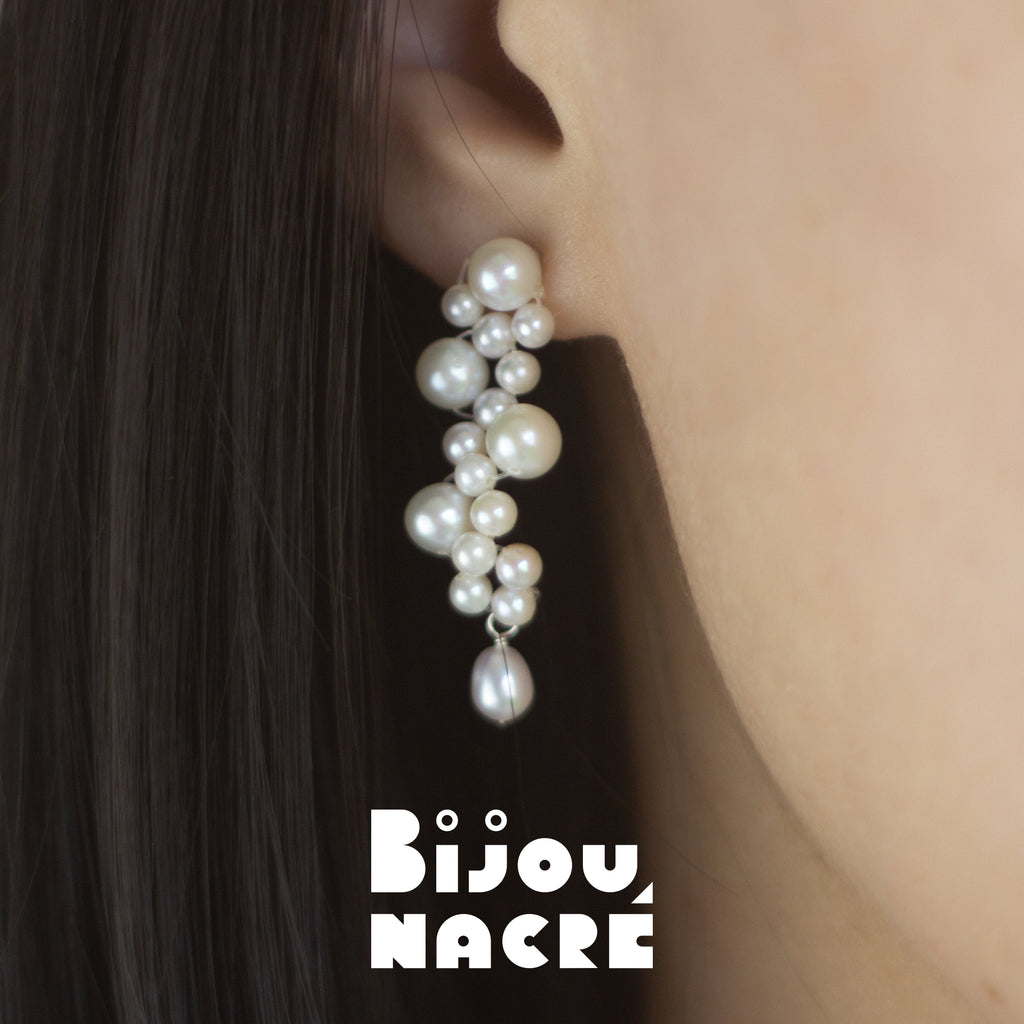 ROSÉE NACRÉE. Boucles d'oreilles des Perles en Grappe - Argent