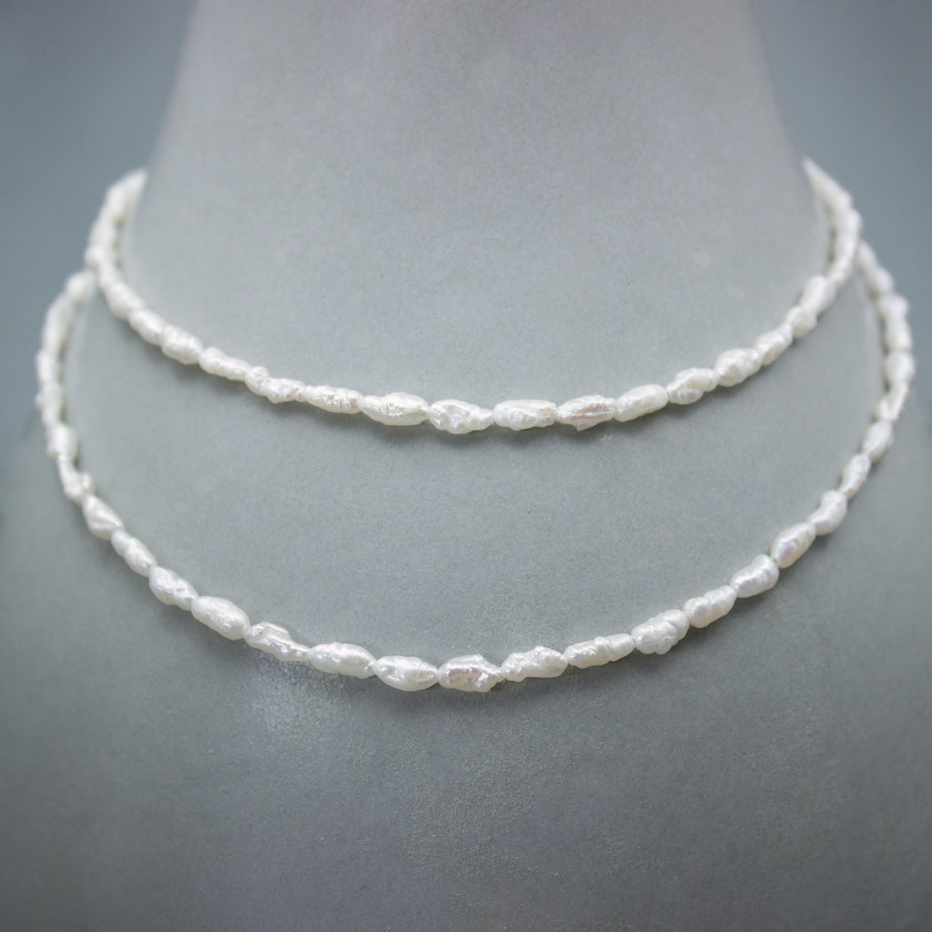 GRAINS NACRÉS. Keshi Pearl Long Necklace 65cm - Gold