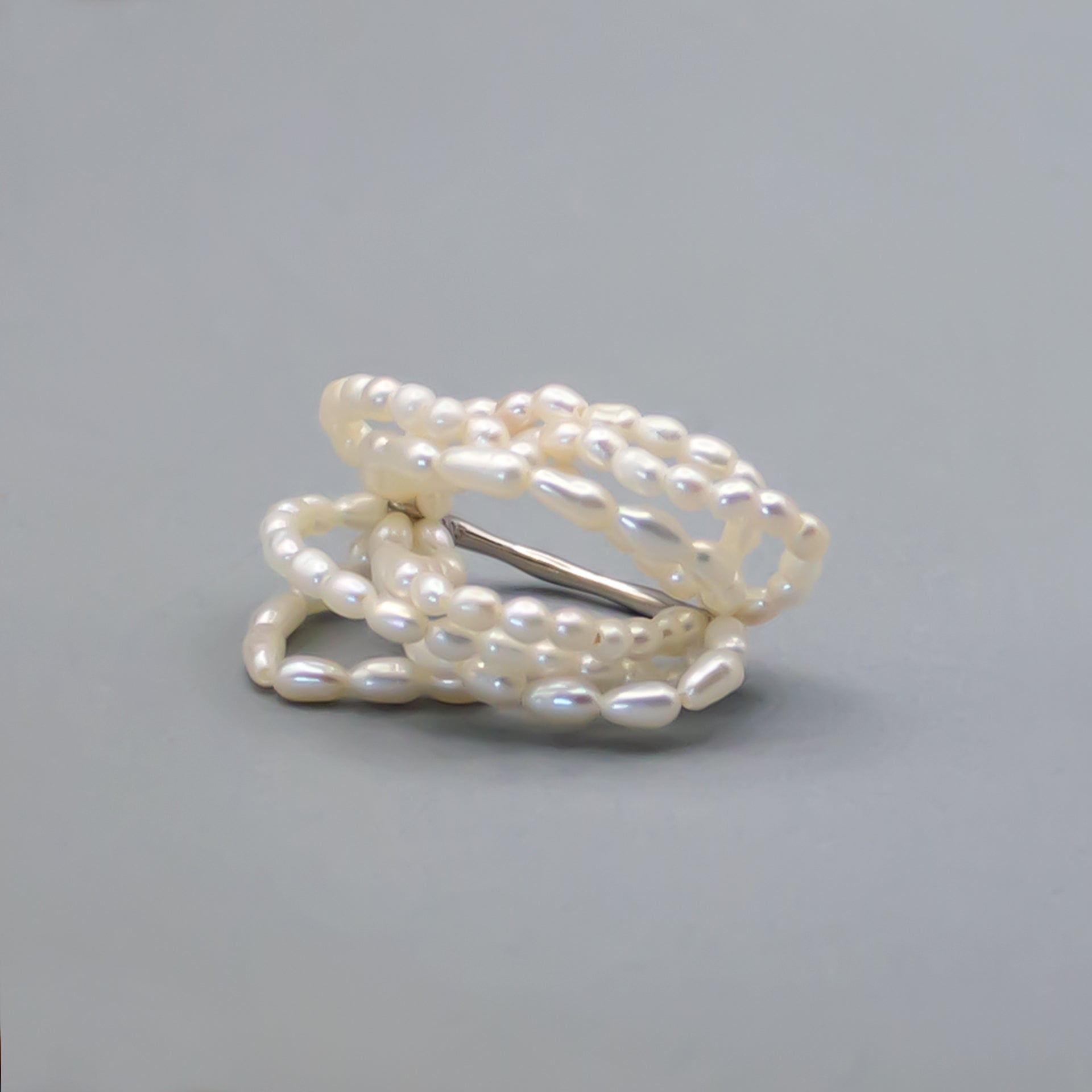 VOIE LACTÉE D'ARGENT. Rice Baroque Pearl Ring - Silver
