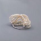 Vue d'ensemble d'une bague perles baroques argent avec design voie lactée en grappe