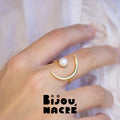 SATELLITE DORÉ. Bague réglable croissant de lune à perle ronde - Plaqué Or